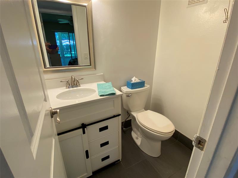 Image 14 of 43 For 209 Ventnor M  209