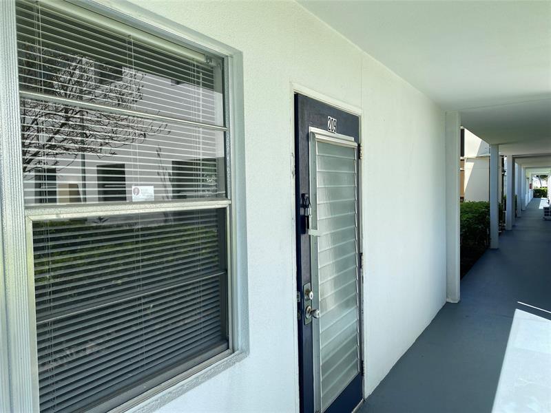 Image 7 of 43 For 209 Ventnor M  209