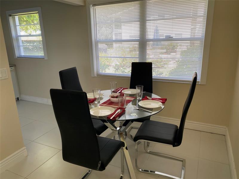 Image 9 of 43 For 209 Ventnor M  209