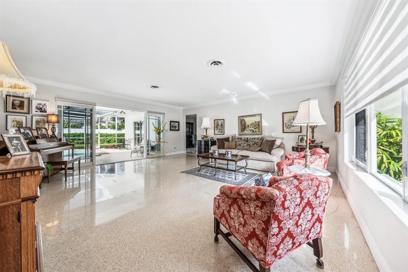 Image 13 of 31 For 4731 29th Ave