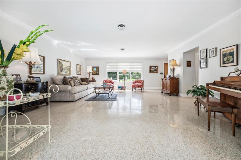Image 14 of 31 For 4731 29th Ave