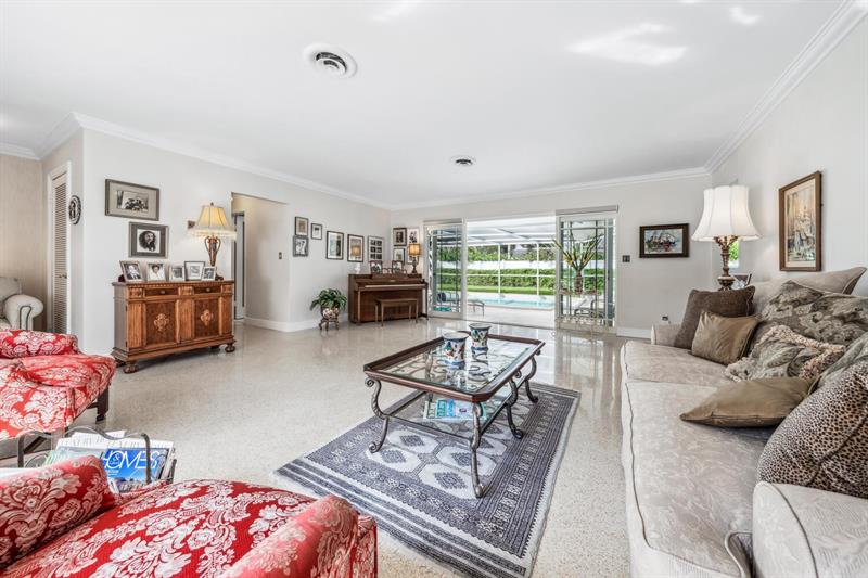 Image 16 of 31 For 4731 29th Ave