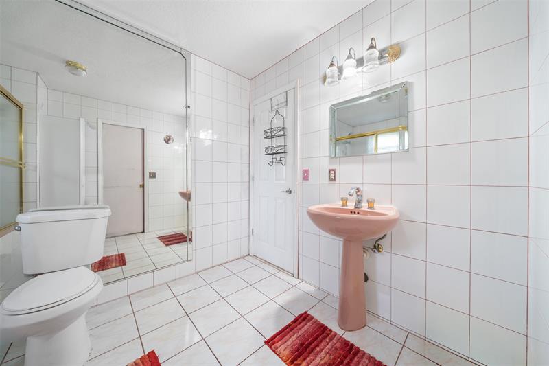 Image 30 of 33 For 5720 Flagler St