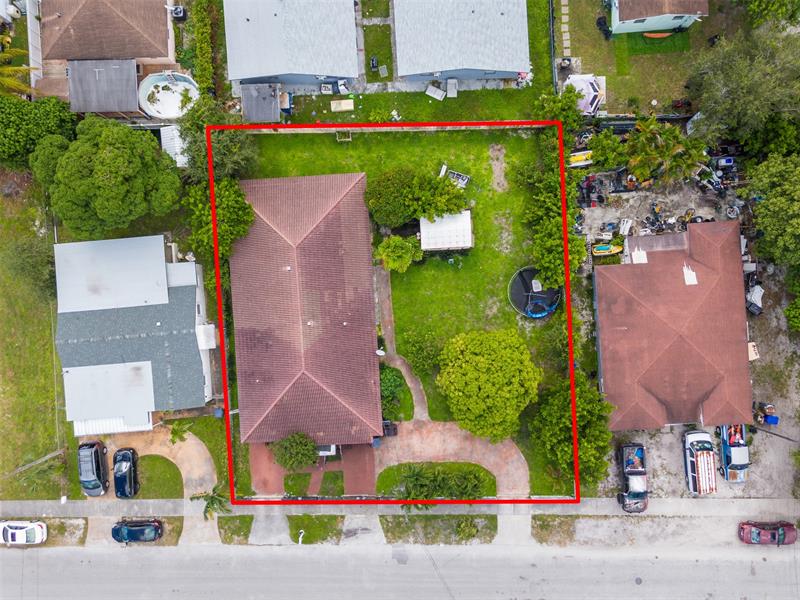 Image 5 of 33 For 5720 Flagler St