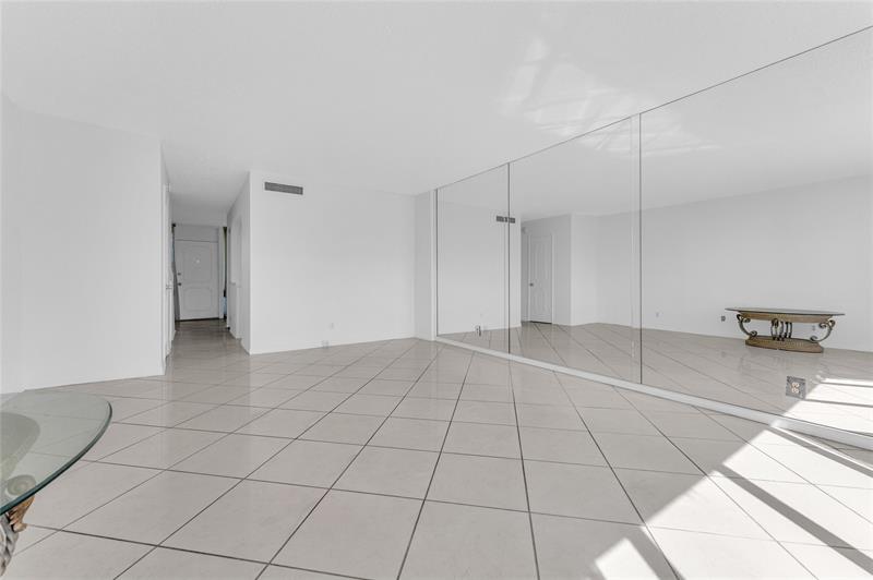 Image 13 of 47 For 1401 Federal Hwy  218