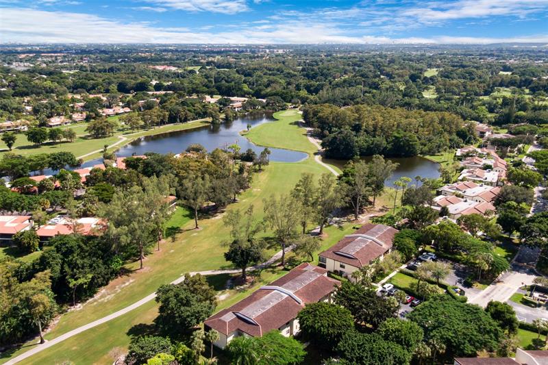 Image 32 of 32 For 21662 Arriba Real  44h