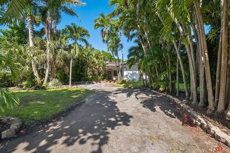 Image 24 of 35 For 10115 Biscayne Blvd