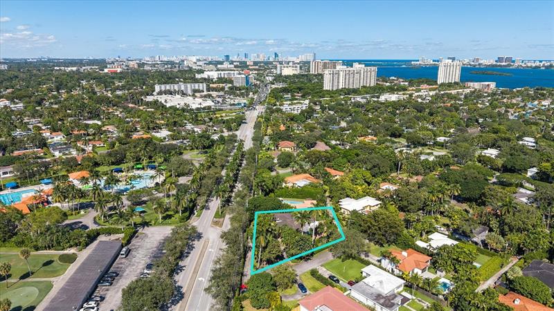 Image 33 of 35 For 10115 Biscayne Blvd