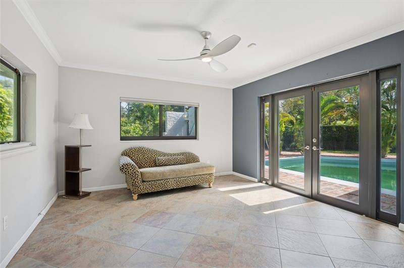 Image 6 of 35 For 10115 Biscayne Blvd