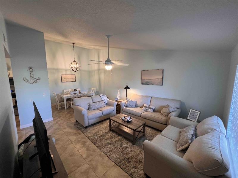 Image 3 of 15 For 6272 Chasewood Dr  E