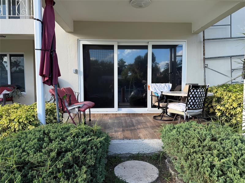 Image 14 of 21 For 2850 30th St  1