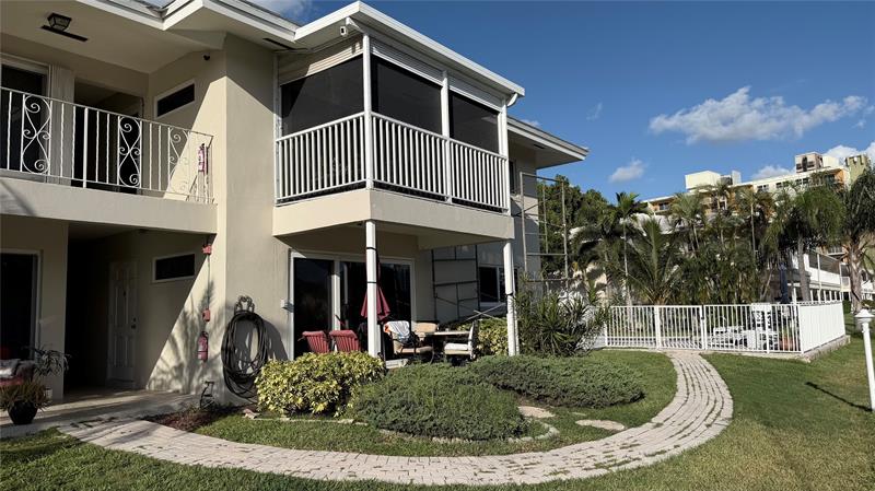 Image 7 of 21 For 2850 30th St  1