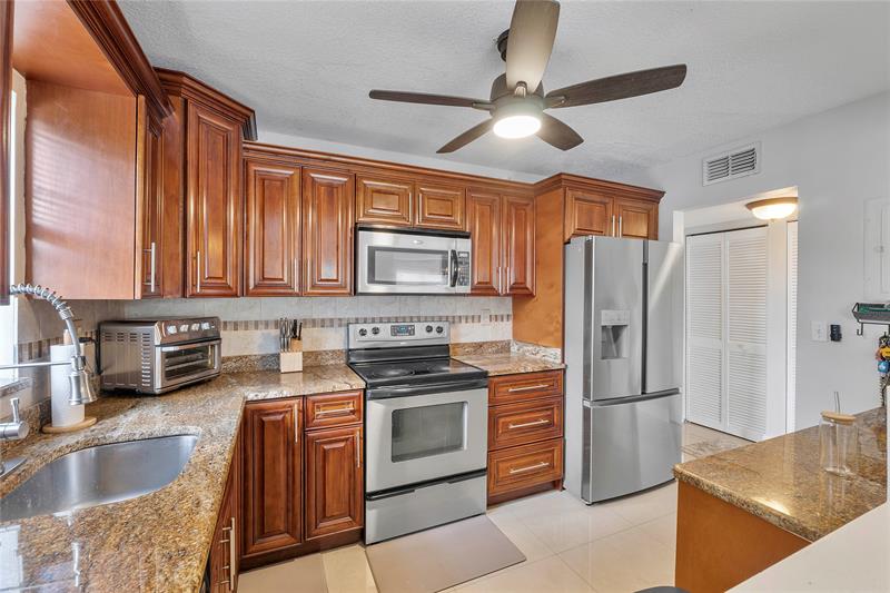 Details for 4154 90th Ave  201, Coral Springs, FL 33065