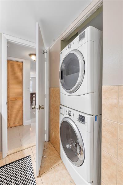 Image 7 of 13 For 4154 90th Ave  201