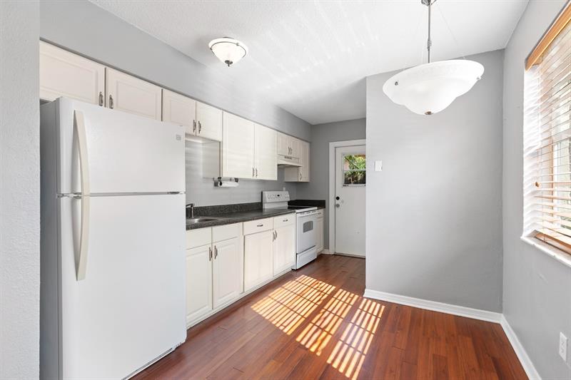 Image 4 of 9 For 821 Tequesta Street  1