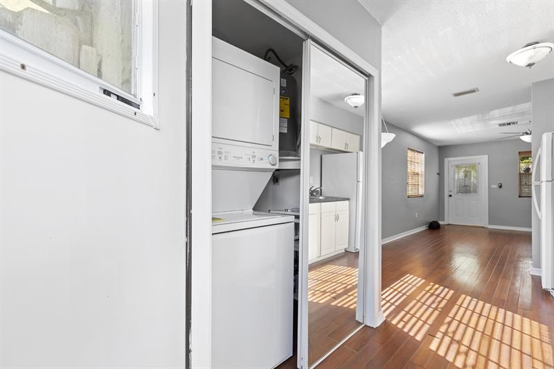 Image 5 of 9 For 821 Tequesta Street  1