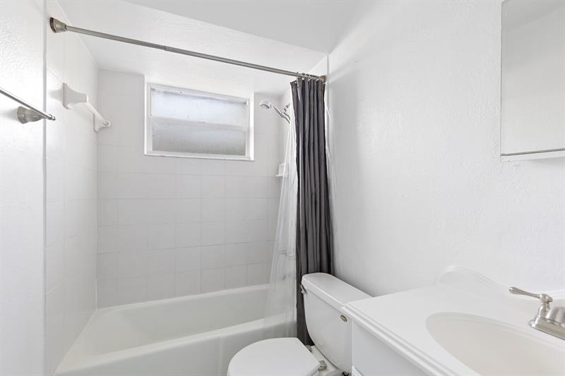 Image 7 of 9 For 821 Tequesta Street  1