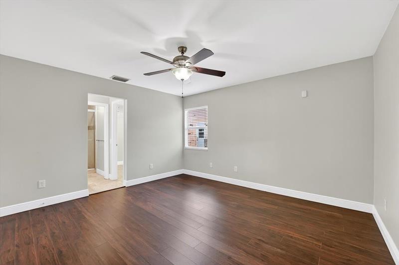 Image 21 of 32 For 7867 Ridgewood Dr