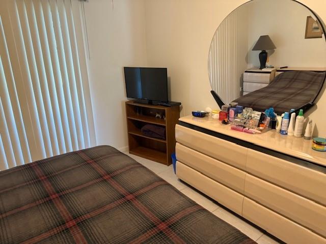 Image 8 of 9 For 678 Durham Y  678