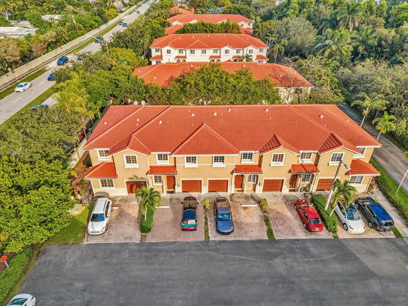 Image 17 of 18 For 21421 13th Ct  211