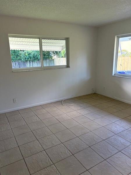 Image 6 of 7 For 2242 Garfield St  2242