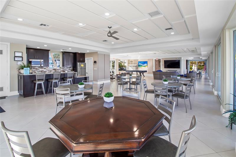 Image 22 of 43 For 333 21st Ave  1522