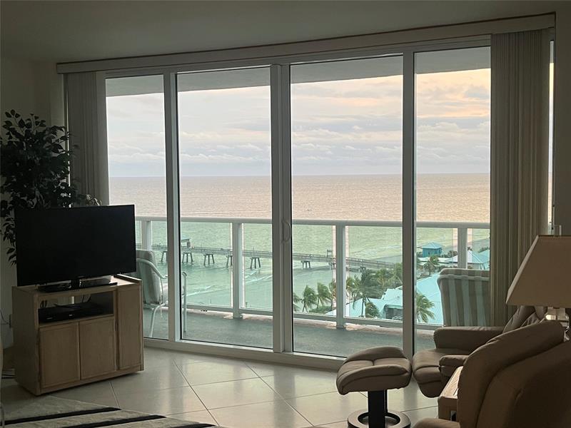 Image 4 of 43 For 333 21st Ave  1522