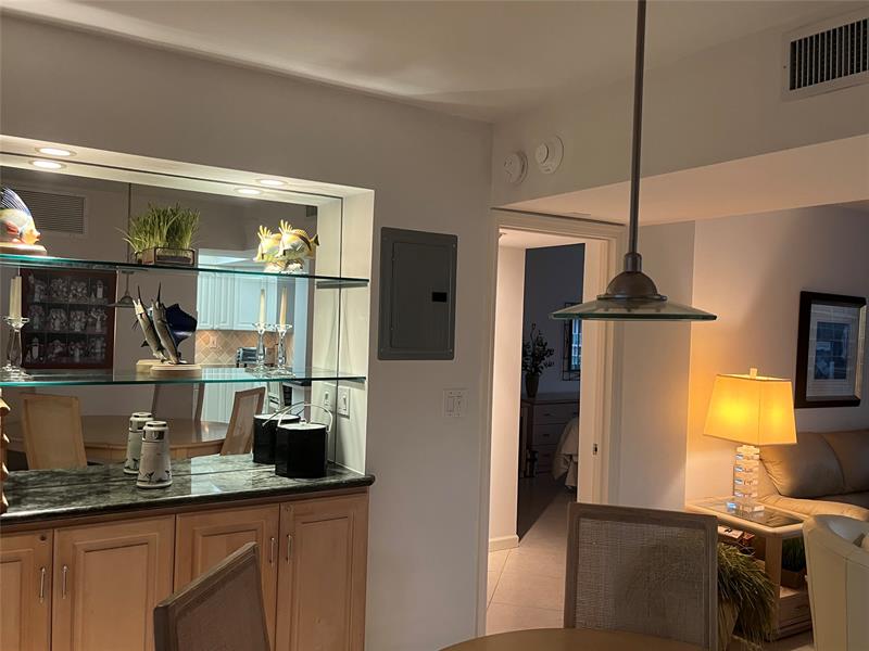 Image 8 of 43 For 333 21st Ave  1522