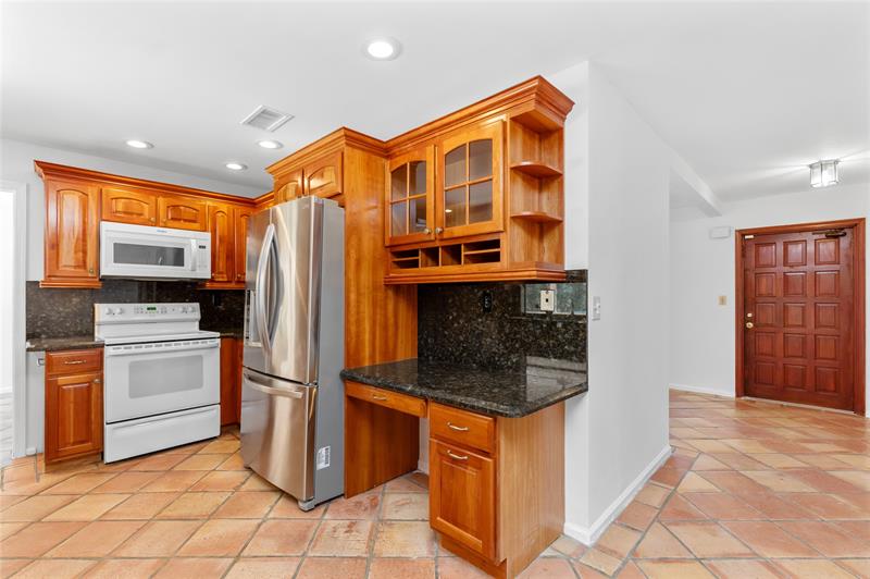 Image 17 of 48 For 11862 25th Ct