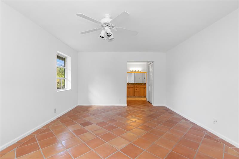 Image 20 of 48 For 11862 25th Ct