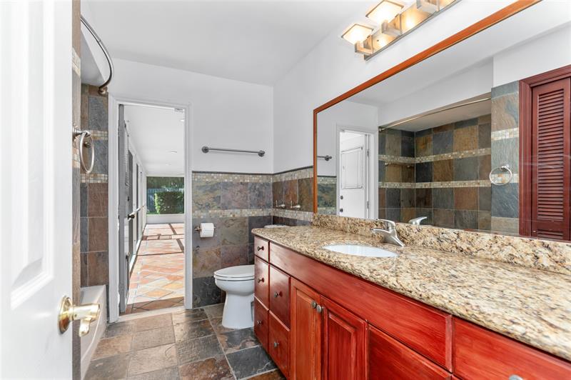 Image 25 of 48 For 11862 25th Ct