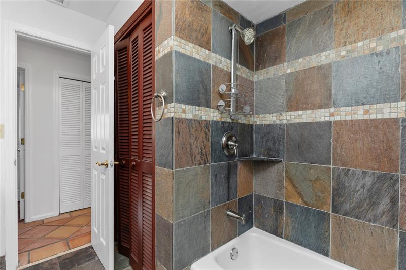 Image 26 of 48 For 11862 25th Ct