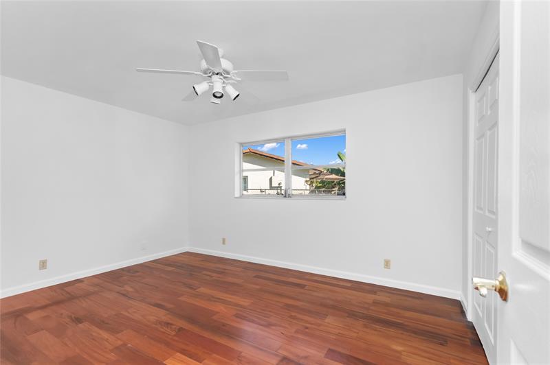 Image 27 of 48 For 11862 25th Ct