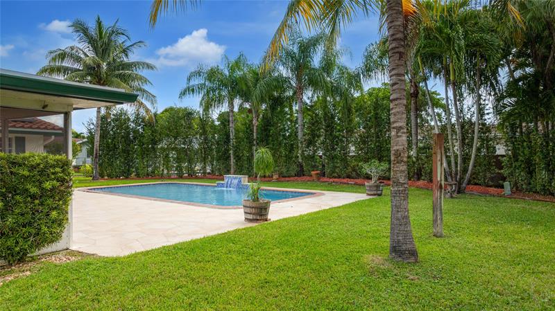 Image 4 of 48 For 11862 25th Ct