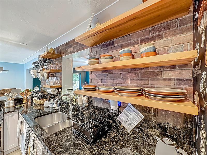 Image 12 of 51 For 3326 19 St  