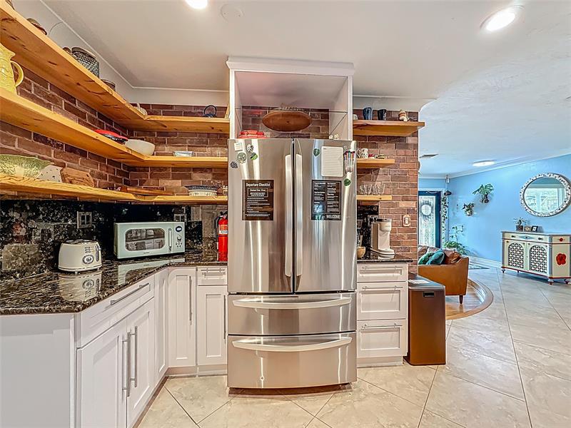 Image 15 of 51 For 3326 19 St  