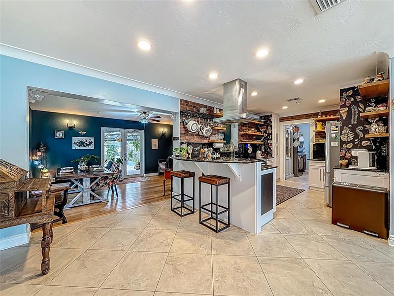 Image 17 of 51 For 3326 19 St  