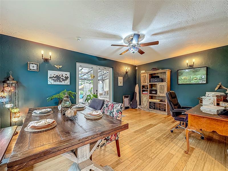 Image 20 of 51 For 3326 19 St  