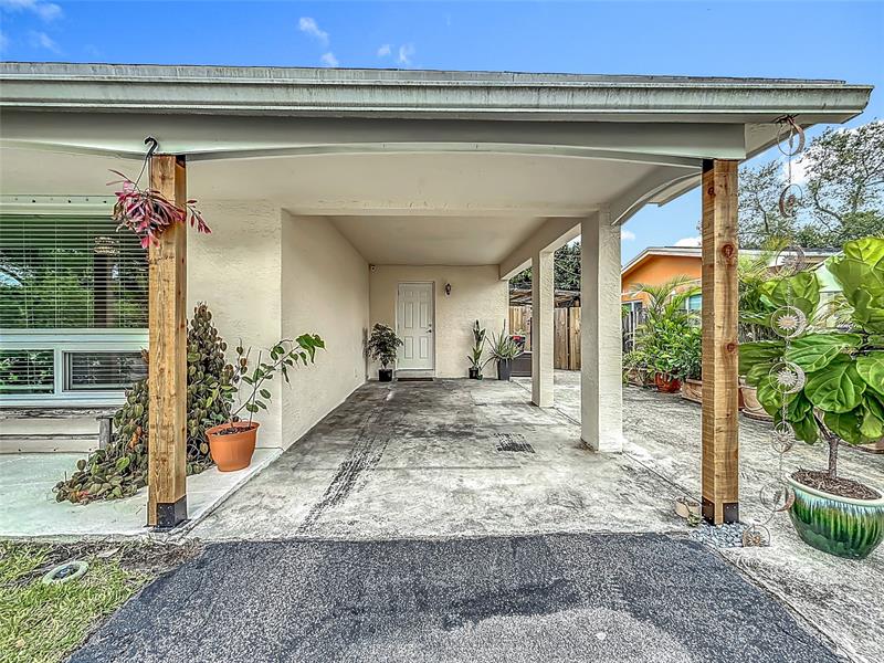 Image 3 of 51 For 3326 19 St  