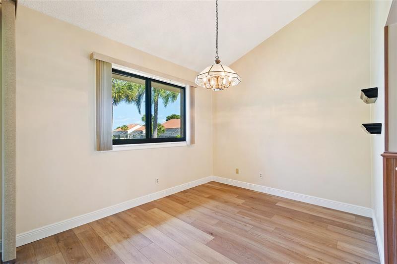 Image 10 of 25 For 302 Sea Oats Dr  H