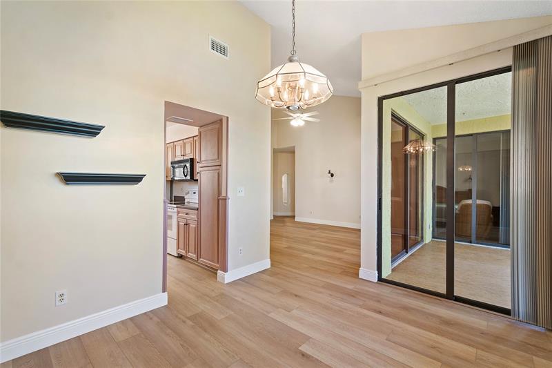 Image 11 of 25 For 302 Sea Oats Dr  H