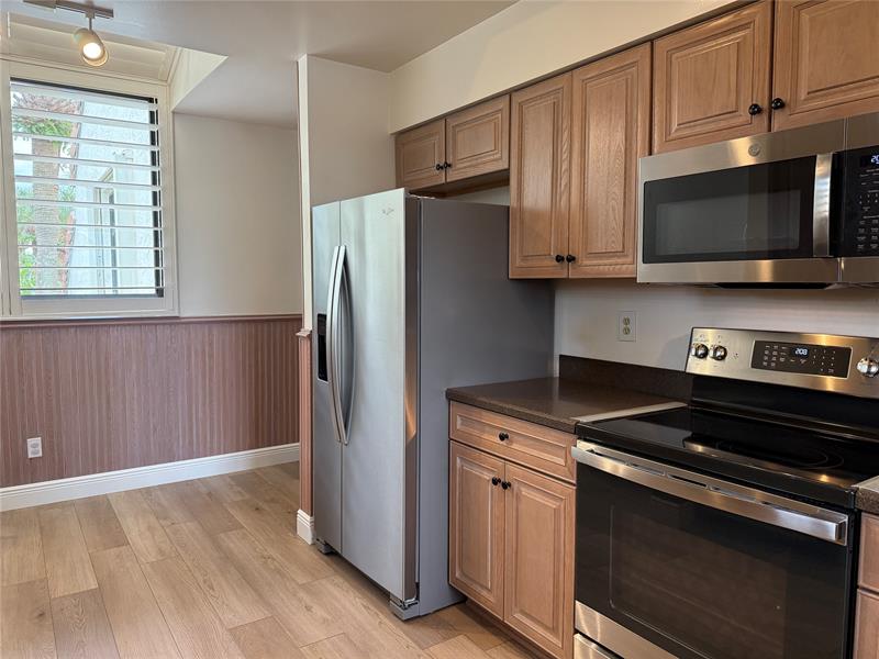 Image 6 of 25 For 302 Sea Oats Dr  H