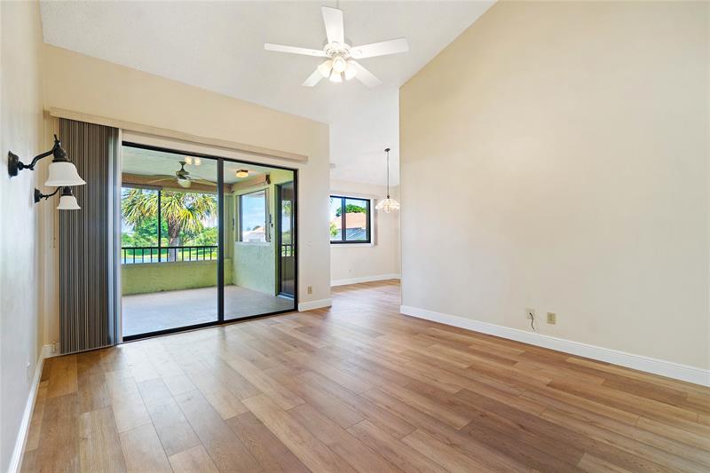 Image 8 of 25 For 302 Sea Oats Dr  H