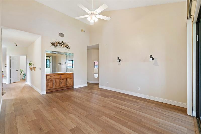 Image 9 of 25 For 302 Sea Oats Dr  H