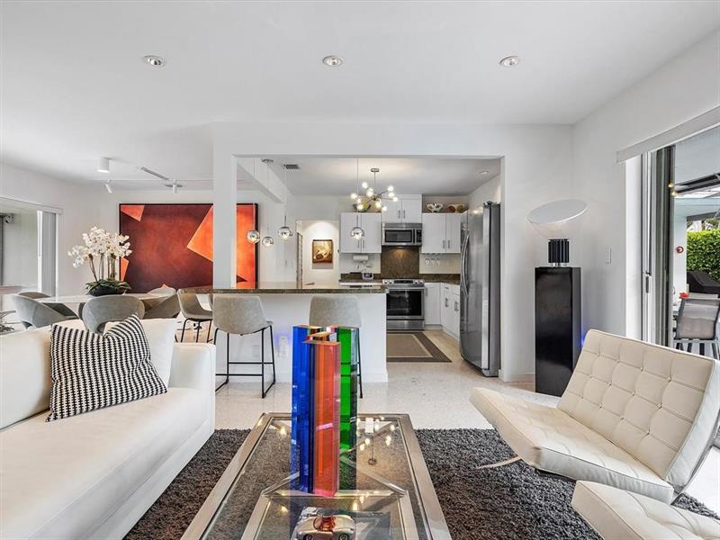 Image 13 of 53 For 5720 19th Ave