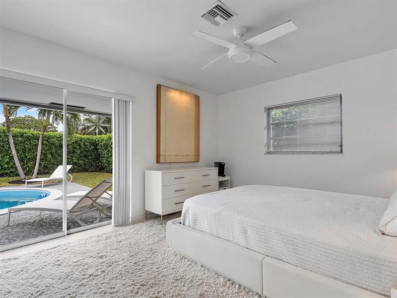 Image 26 of 53 For 5720 19th Ave