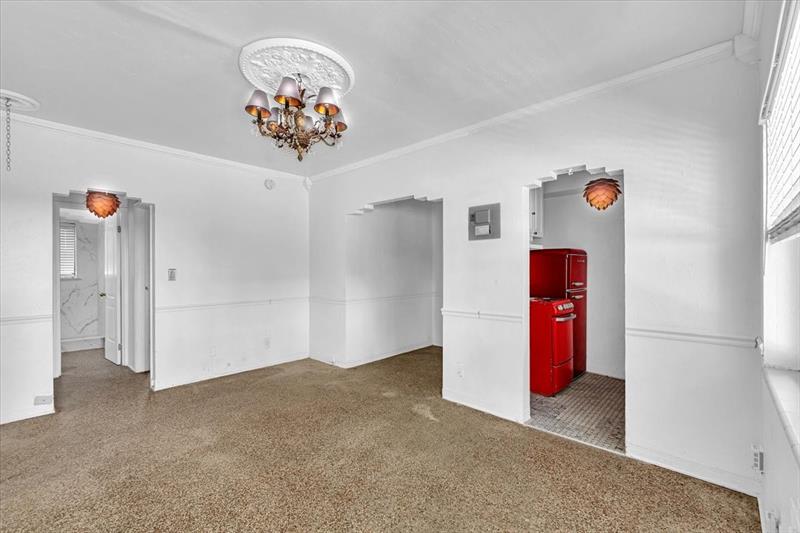 Image 19 of 41 For 560 15th Ave