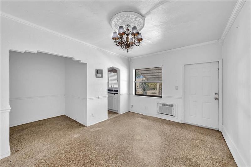 Image 21 of 41 For 560 15th Ave