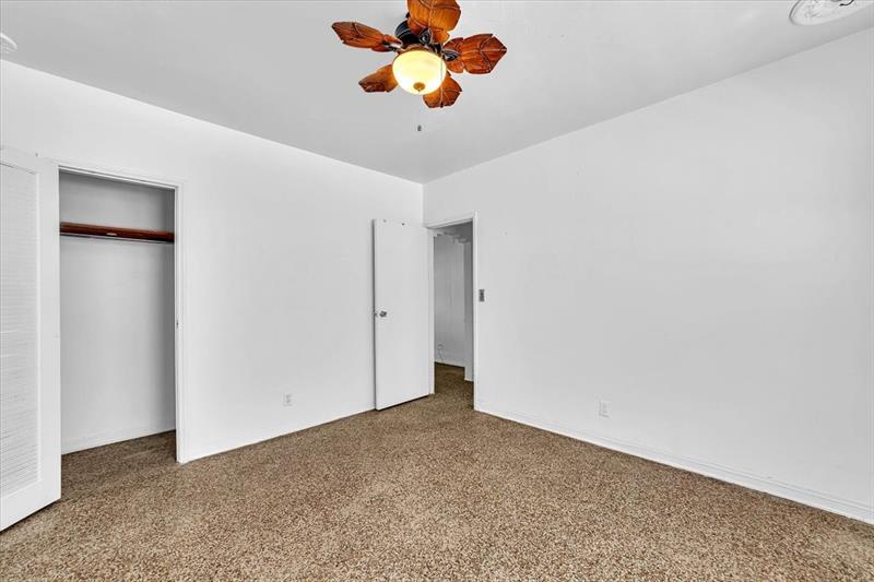 Image 27 of 41 For 560 15th Ave