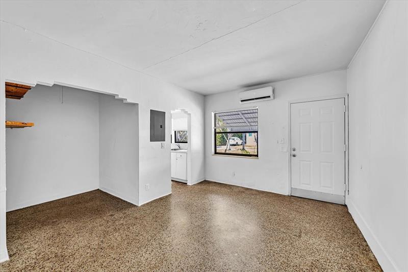 Image 34 of 41 For 560 15th Ave